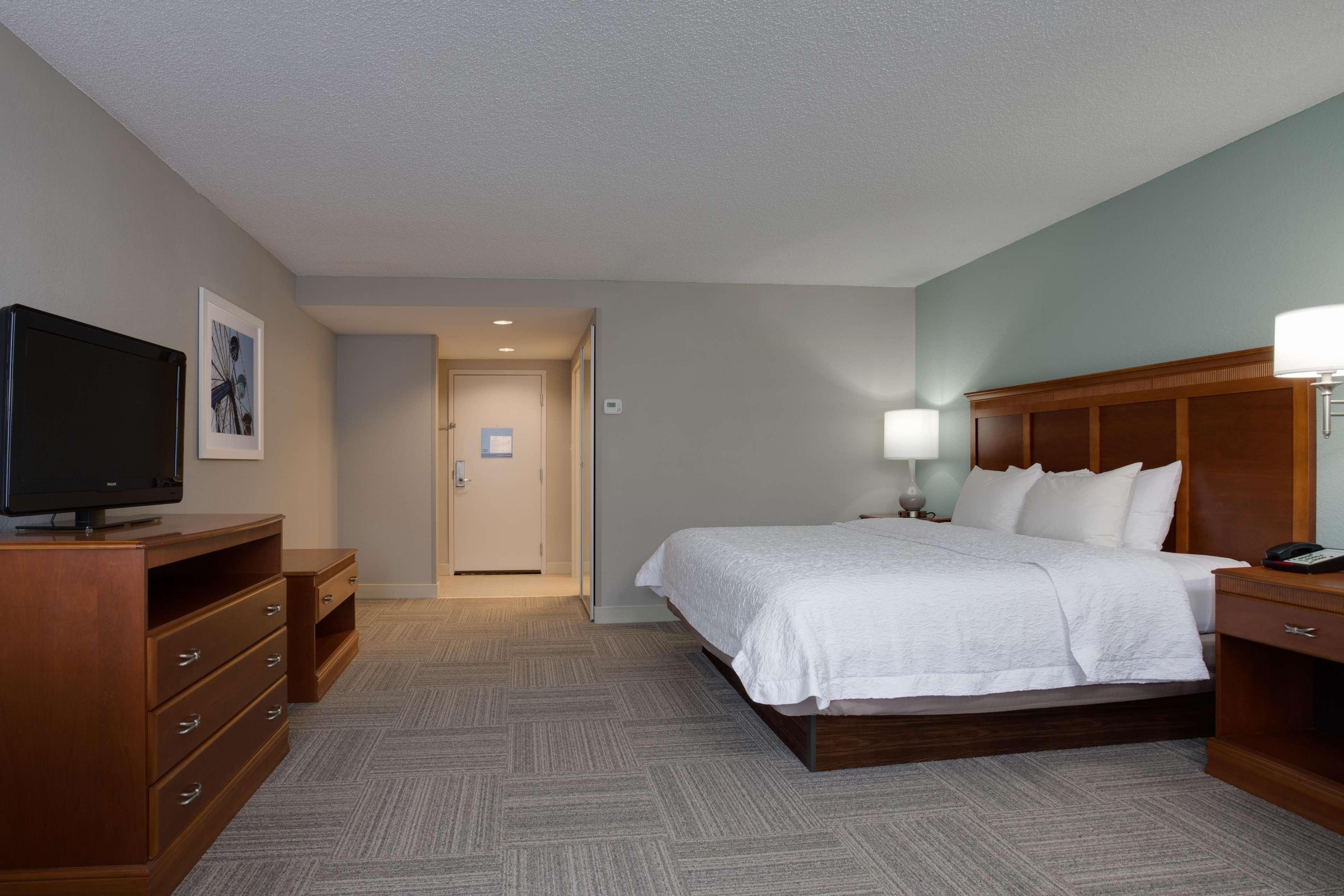 Hampton Harbourgate Hotel